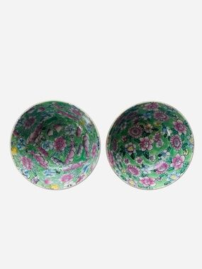 Vintage Chinese Set of 2 Floral Ceramic Bowls Famille Rose Green Pink